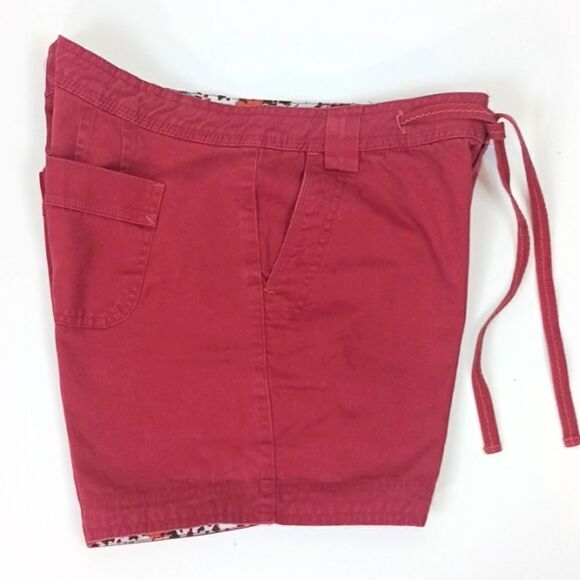 Natural Reflections coral shorts reversible floral hemline and drawstring waist - Picture 4 of 8